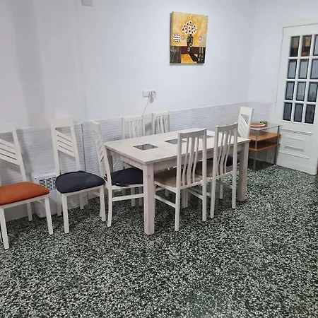 Casa Dos Pisos Con Terraza * Perello (Valencia)