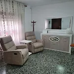 Casa Dos Pisos Con Terraza Perelló