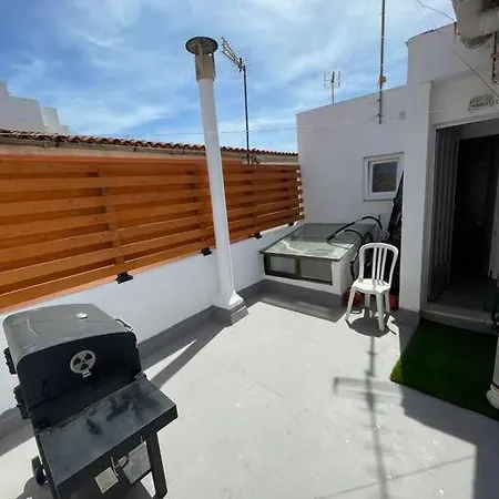 Casa Dos Pisos Con Terraza * Perelló