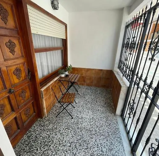 Casa Dos Pisos Con Terraza Vakantiehuis